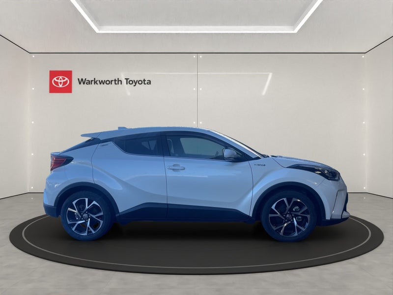 2020 Toyota C-HR 1.8 Hybrid G 5 Dr SUV CVT FWD image 2