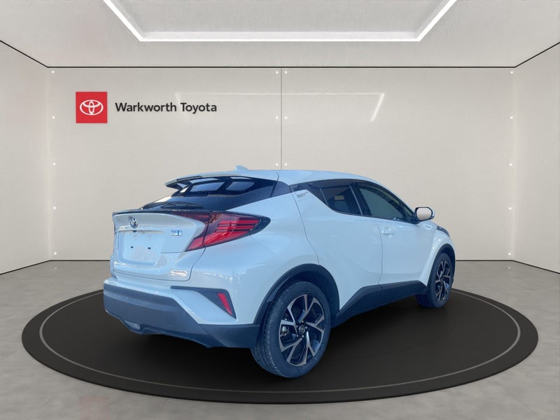 2020 Toyota C-HR 1.8 Hybrid G 5 Dr SUV CVT FWD image 4