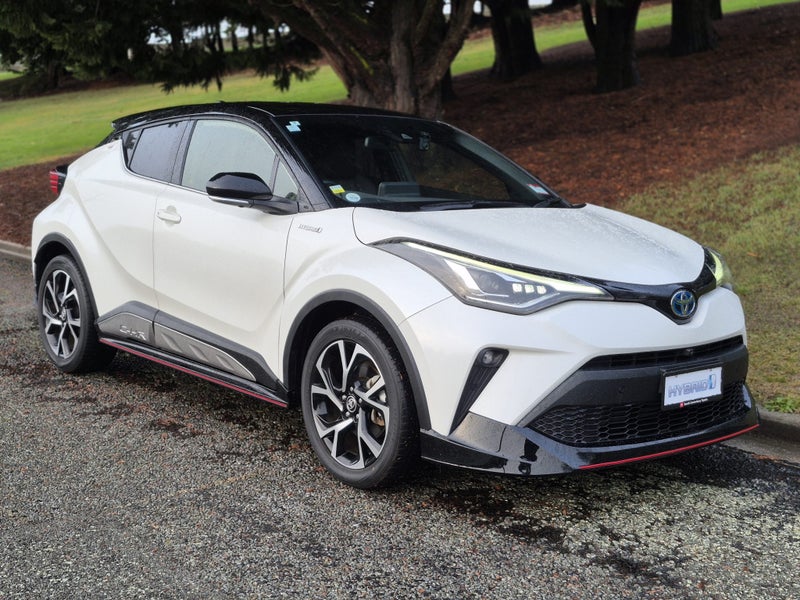2020 Toyota C-HR 1.8 Hybrid G 5 Dr SUV CVT FWD image 3