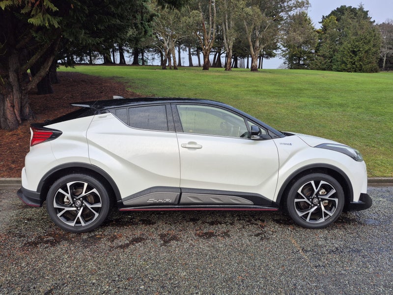 2020 Toyota C-HR 1.8 Hybrid G 5 Dr SUV CVT FWD image 4