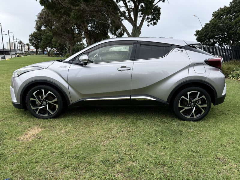 2020 Toyota C-HR 1.8 Hybrid G Automatic SUV image 4