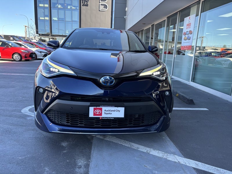 2020 Toyota C-HR 1.8 Hybrid G LIMITED NERO EDITION image 5