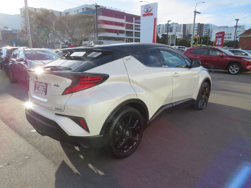 2020 Toyota C-HR 1.8 Hybrid G Mode Nero Safety... image 4