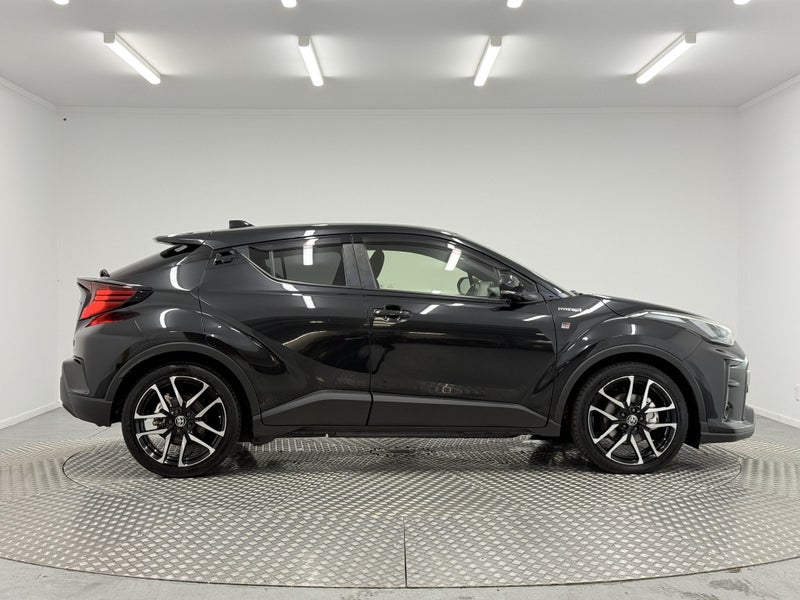 2020 Toyota C-HR 1.8 Hybrid GR Sport image 2