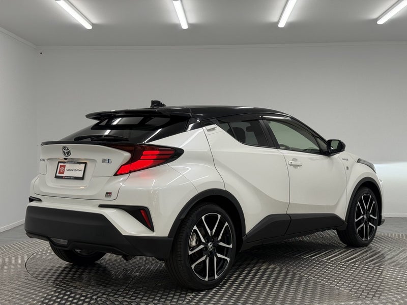 2020 Toyota C-HR 1.8 Hybrid GR Sport image 3