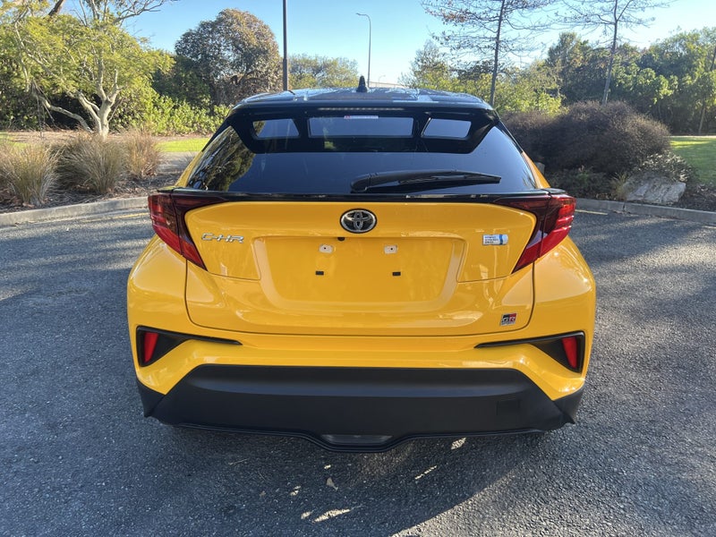 2020 Toyota C-HR 1.8 Hybrid GR Sport image 4