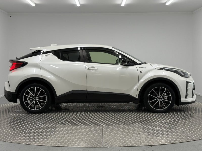 2020 Toyota C-HR 1.8 Hybrid GR Sport image 2