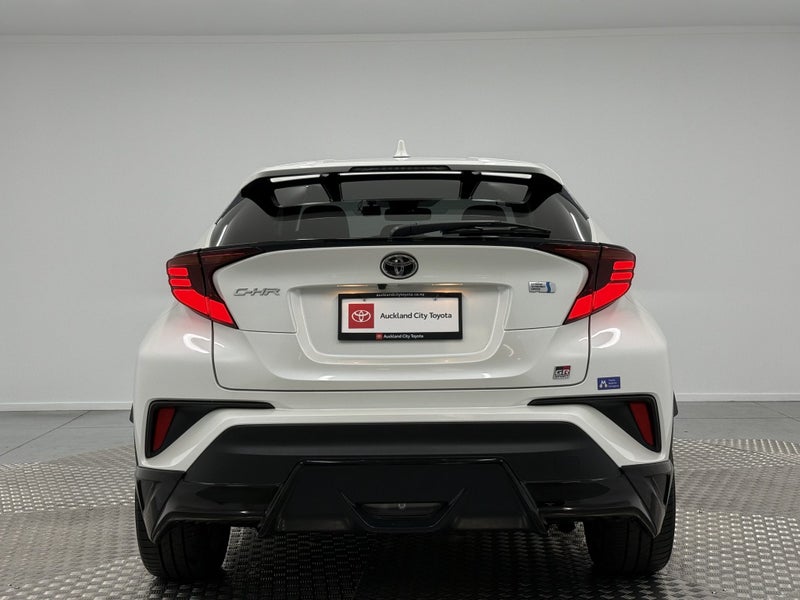 2020 Toyota C-HR 1.8 Hybrid GR Sport image 4