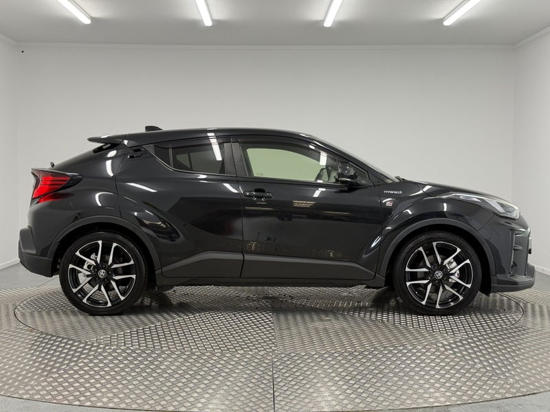 2020 Toyota C-HR 1.8 Hybrid GR Sport image 2