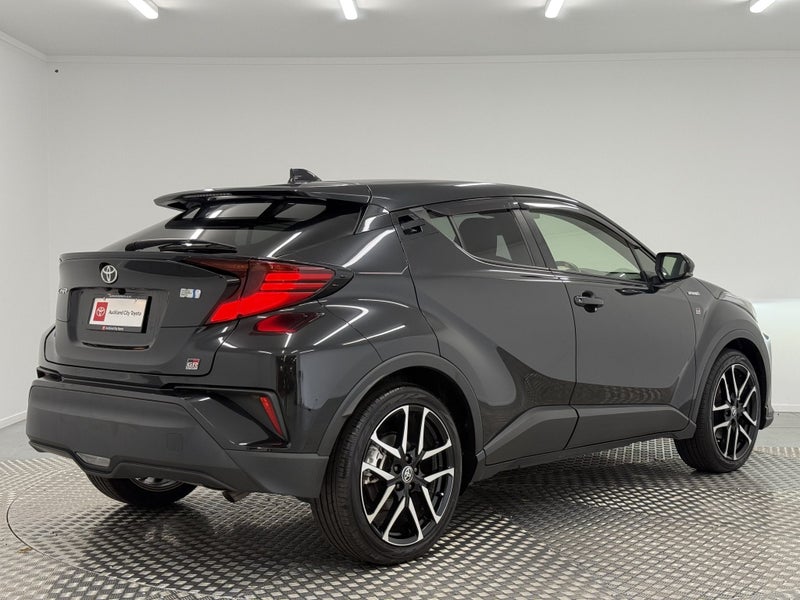 2020 Toyota C-HR 1.8 Hybrid GR Sport image 3