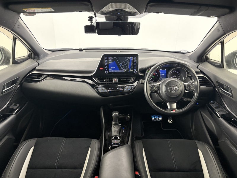 2020 Toyota C-HR 1.8 Hybrid GR Sport 5 Dr SUV C... image 5