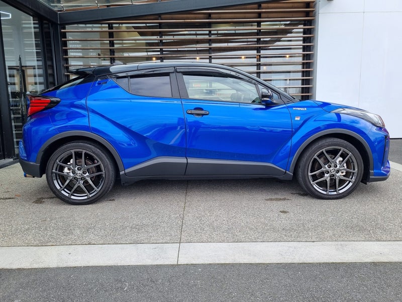 2020 Toyota C-HR 1.8 Hybrid GR Sport 5 Dr SUV C... image 4