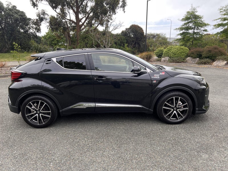 2020 Toyota C-HR 1.8 Hybrid GR Sport image 5