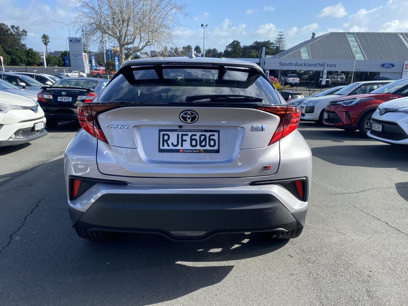 2020 Toyota C-HR 1.8 Hybrid GR Sport SUV image 4