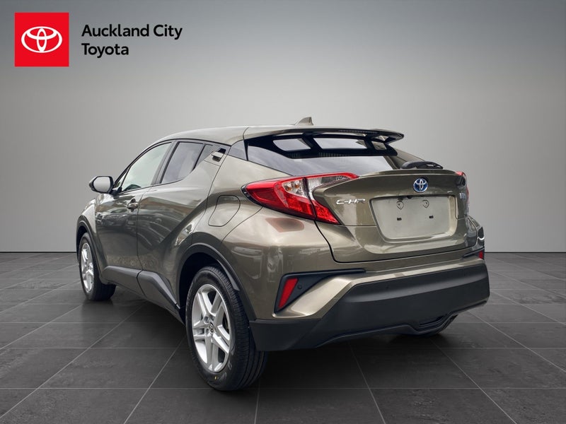 2020 Toyota C-HR 1.8 Hybrid S 5 Dr SUV CVT FWD image 5