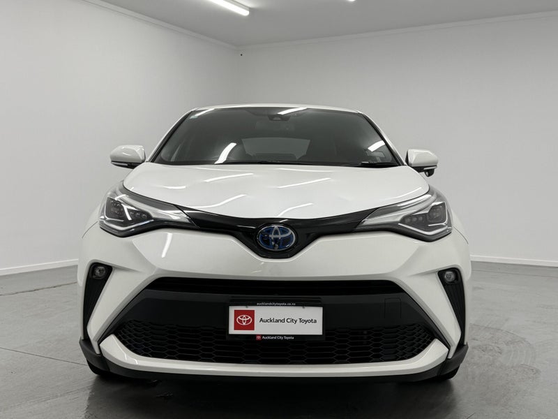 2020 Toyota C-HR 1.8 Hybrid SUV image 4