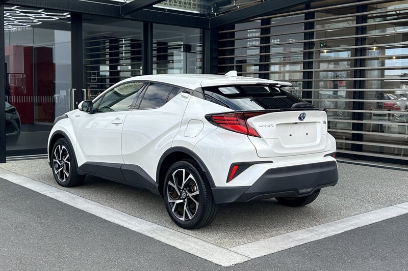 2020 Toyota C-HR 1.8 Petrol Hybrid G FWD SUV image 2
