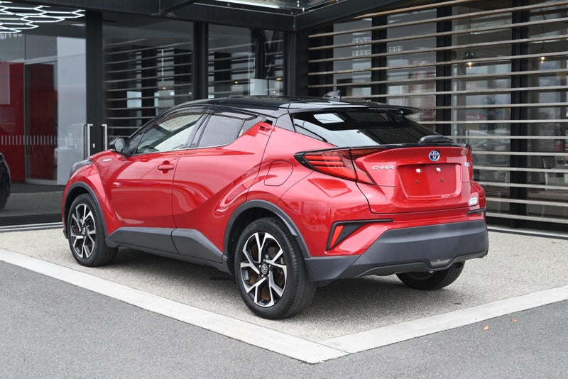 2020 Toyota C-HR 1.8 Petrol Hybrid G FWD SUV image 2