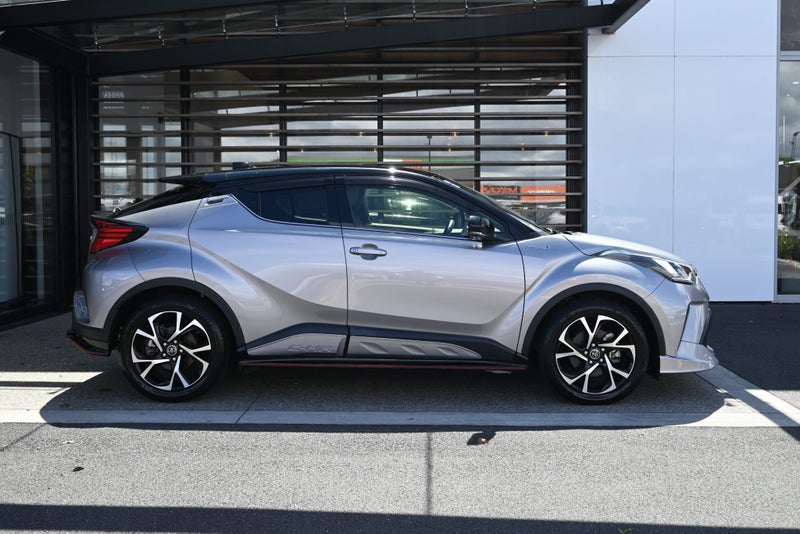 2020 Toyota C-HR 1.8 Petrol Hybrid G FWD SUV image 5