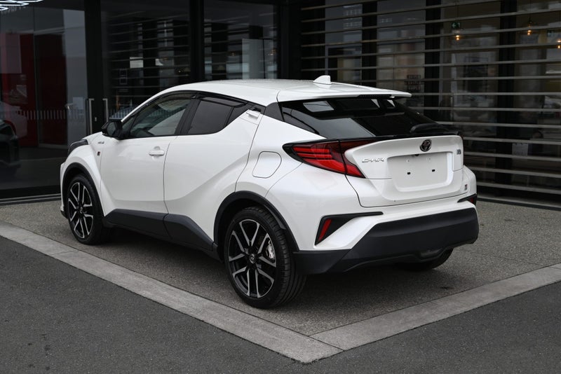 2020 Toyota C-HR 1.8 Petrol Hybrid GR Sport FWD... image 2
