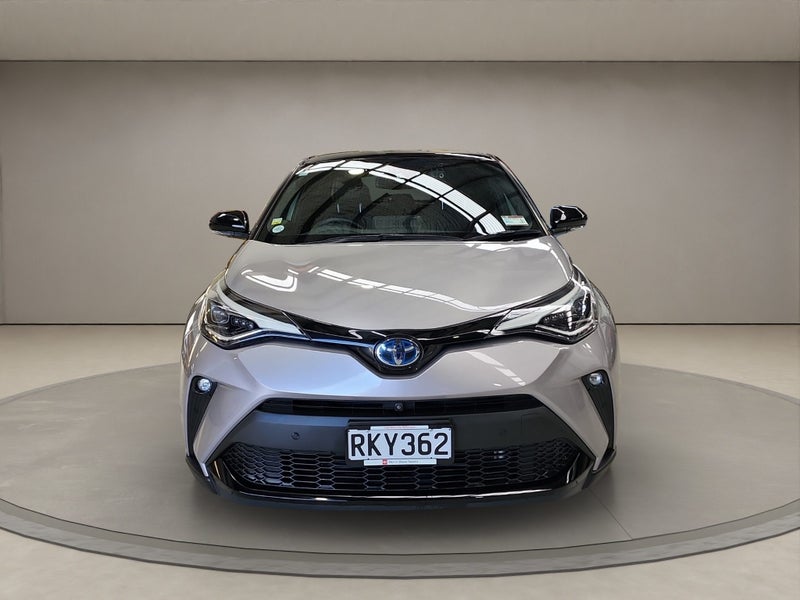2020 Toyota C-HR 1.8L Hybrid G 2WD SUV image 3