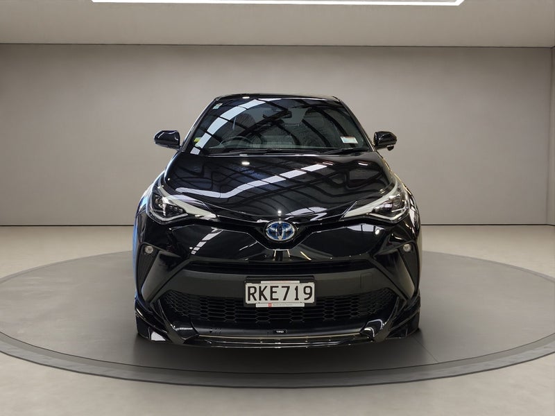 2020 Toyota C-HR 1.8L Hybrid G 2WD SUV image 3