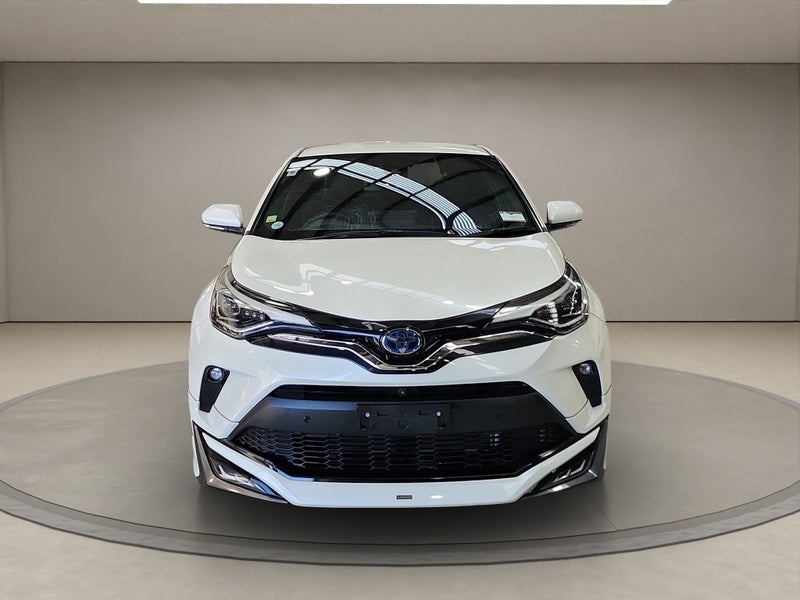 2020 Toyota C-HR 1.8L Hybrid G Mode Nero Safety... image 2
