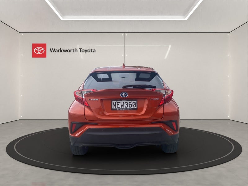 2020 Toyota C-HR 1.8P HV ECVT FWD SUV/5D/5S image 2