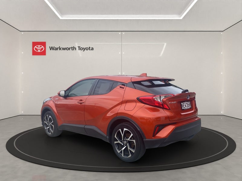 2020 Toyota C-HR 1.8P HV ECVT FWD SUV/5D/5S image 5