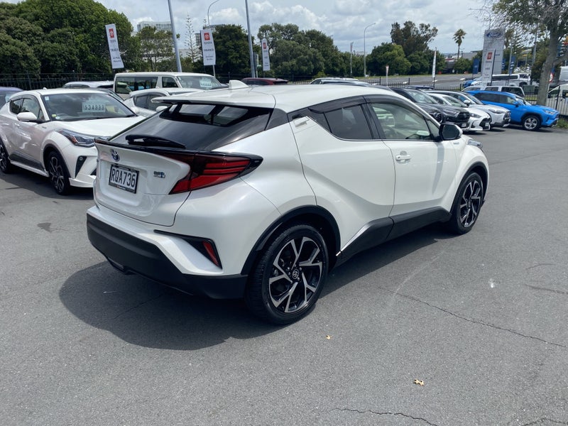 2020 Toyota C-HR 1.8P Hybrid G SUV image 2