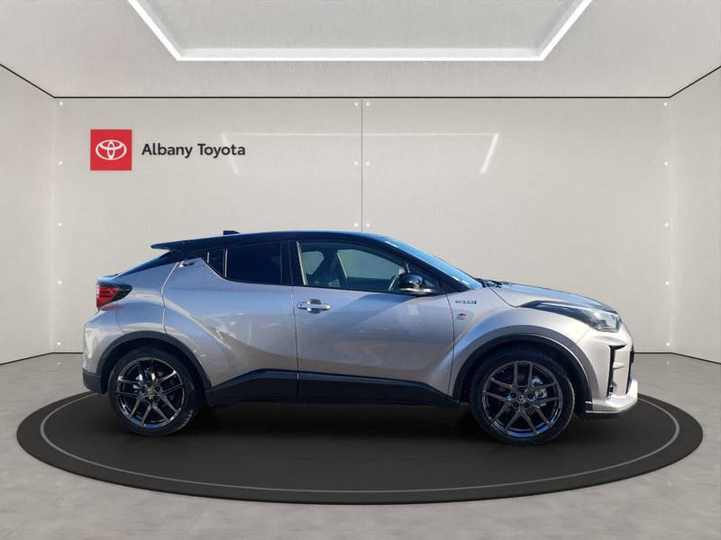 2020 Toyota C-HR 1.8P/Hybrid GR SPORT image 2