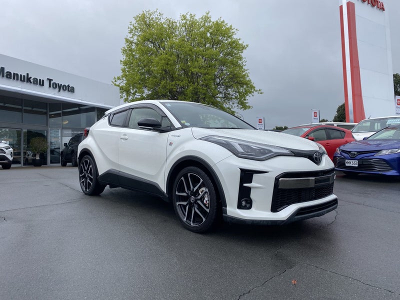 2020 Toyota C-HR 1.8P Hybrid GR Sport SUV image 1