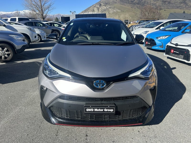 2020 Toyota C-HR G Spec image 2