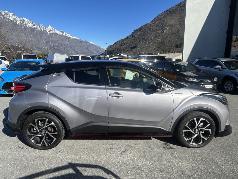 2020 Toyota C-HR G Spec image 3