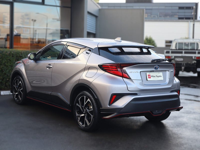 2020 Toyota C-HR G Spec HYBRID CHR, Leather image 5