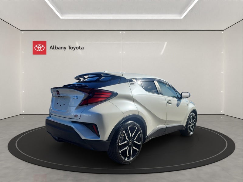 2020 Toyota C-HR Gr image 3