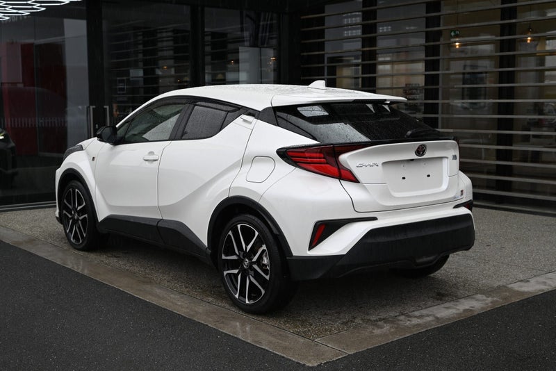 2020 Toyota C-HR GR Sport 1.8 Petrol Hybrid FWD... image 2