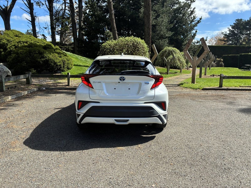 2020 Toyota C-HR Hybrid G image 4
