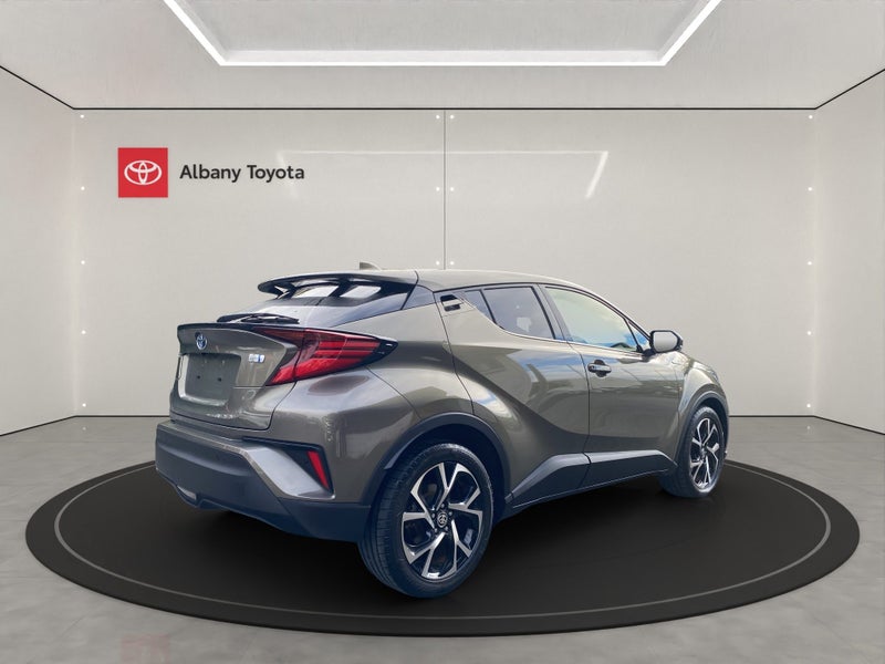 2020 Toyota C-HR Hybrid G Spec image 3