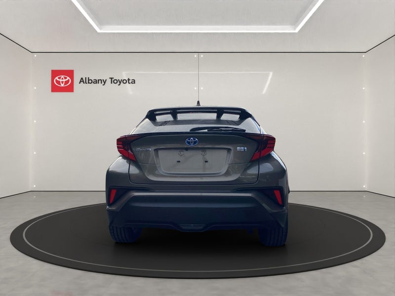 2020 Toyota C-HR Hybrid G Spec image 5