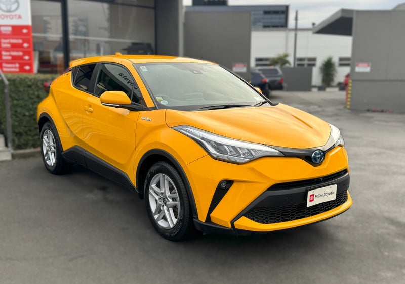 2020 Toyota C-HR HYBRID S, Push Start image 1