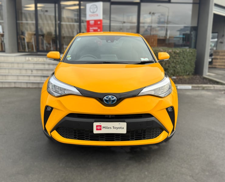 2020 Toyota C-HR HYBRID S, Push Start image 2