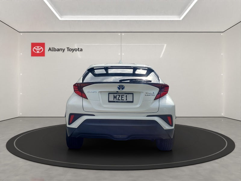 2020 Toyota C-HR Limited 1.8P HV ECVT FWD SUV/5... image 4