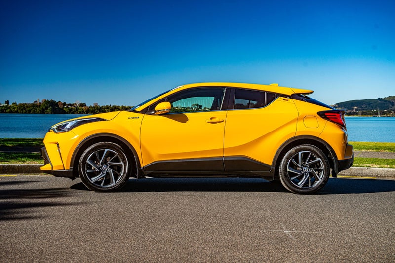 2020 Toyota C-HR Limited 1.8P HV FWD image 5