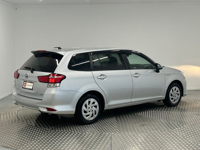 2020 Toyota Corolla 1.5 Hybrid Wagon image 3