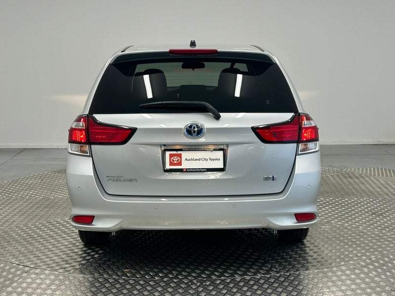 2020 Toyota Corolla 1.5 Hybrid Wagon image 4