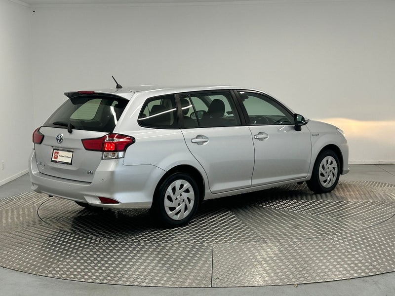 2020 Toyota Corolla 1.5 Hybrid Wagon image 3