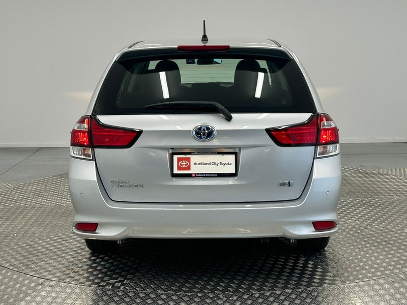 2020 Toyota Corolla 1.5 Hybrid Wagon image 4