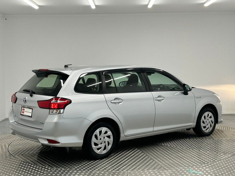 2020 Toyota Corolla 1.5 Hybrid Wagon image 3