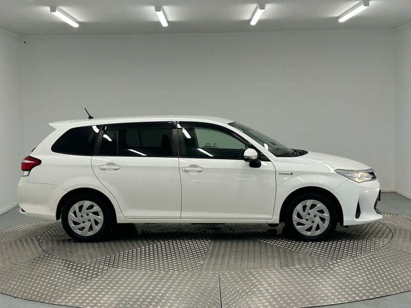 2020 Toyota Corolla 1.5 Hybrid Wagon image 2